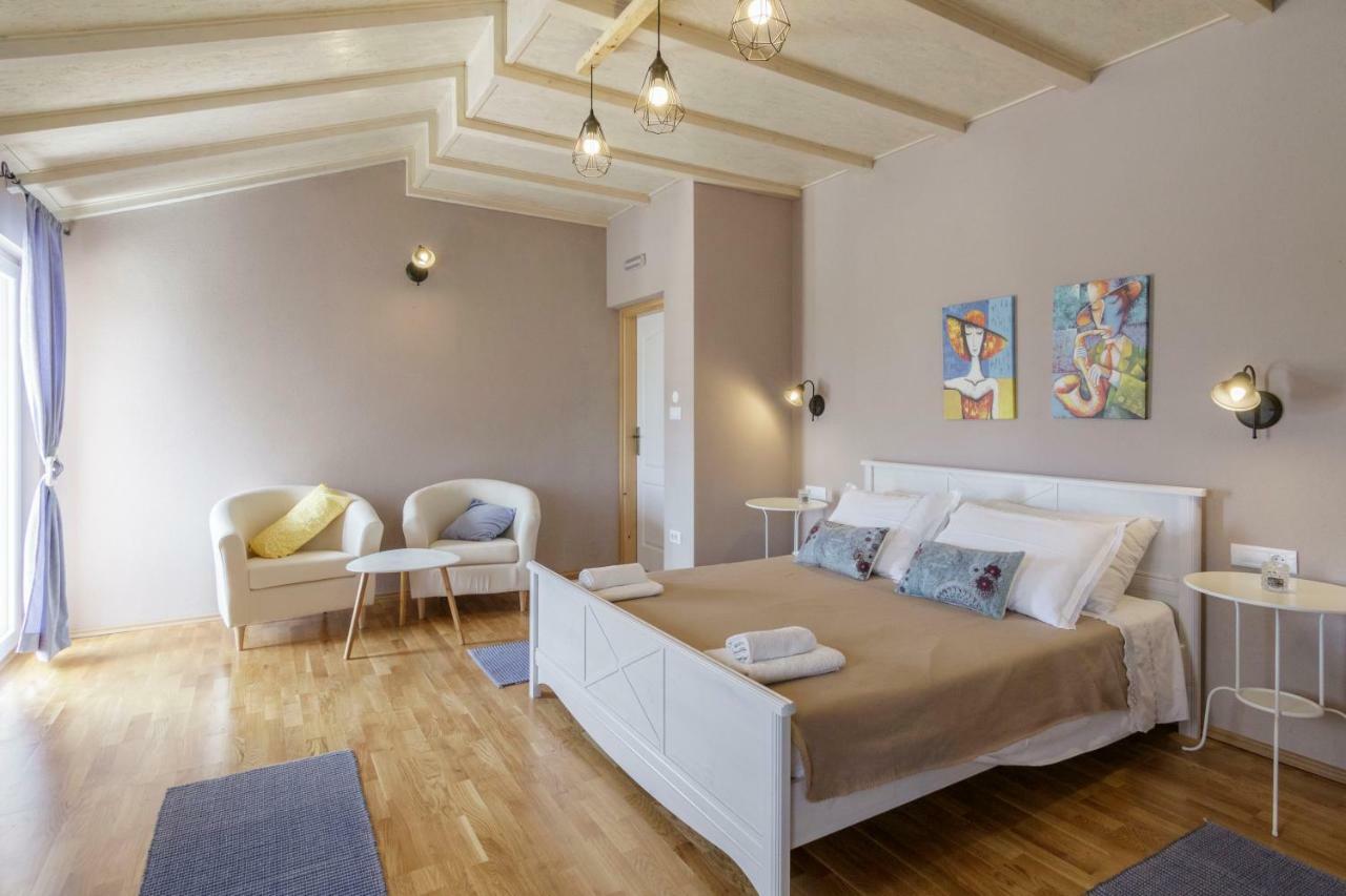 Apartments Mardesic Komiža Dış mekan fotoğraf