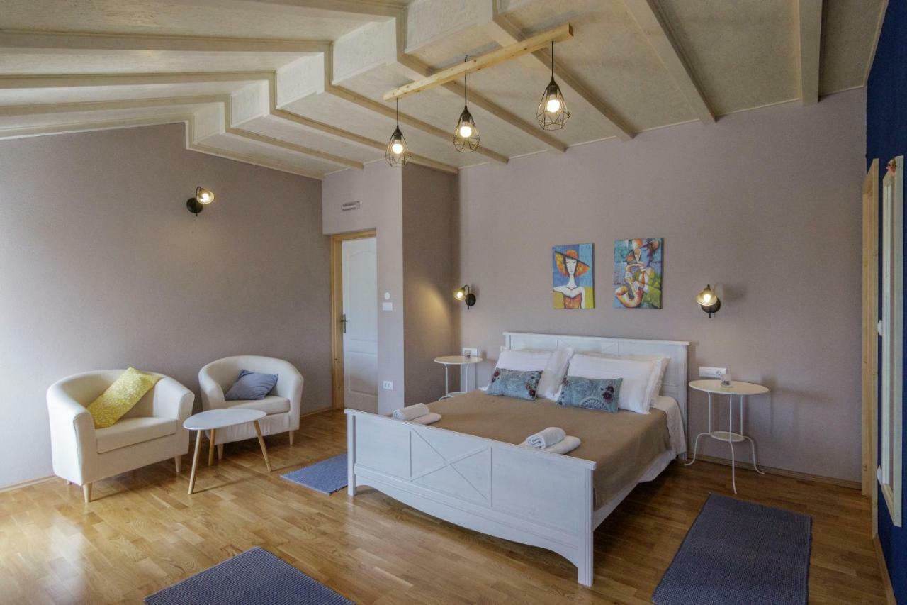 Apartments Mardesic Komiža Dış mekan fotoğraf