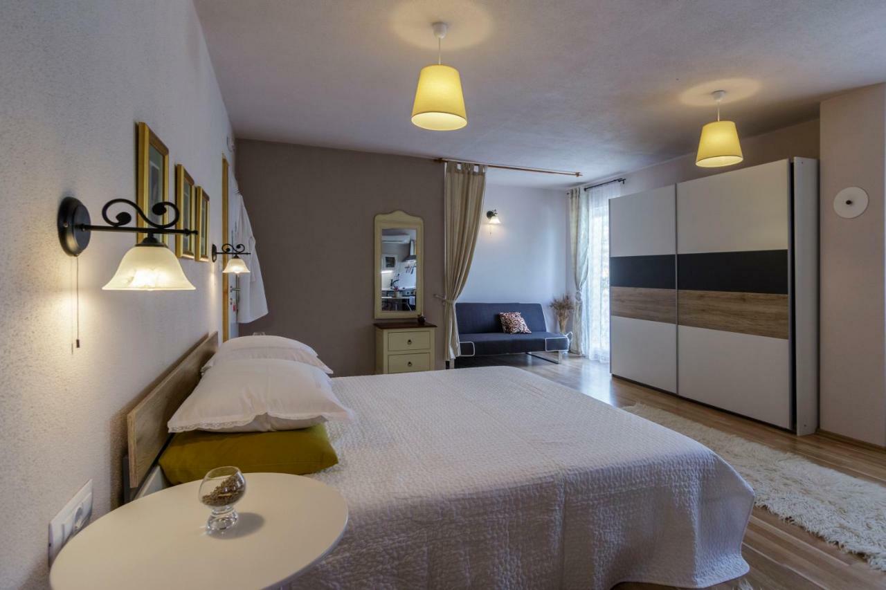 Apartments Mardesic Komiža Dış mekan fotoğraf