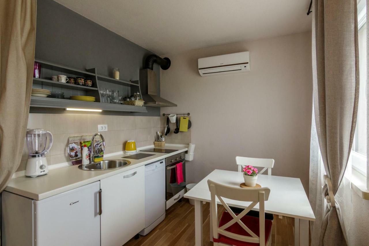 Apartments Mardesic Komiža Dış mekan fotoğraf