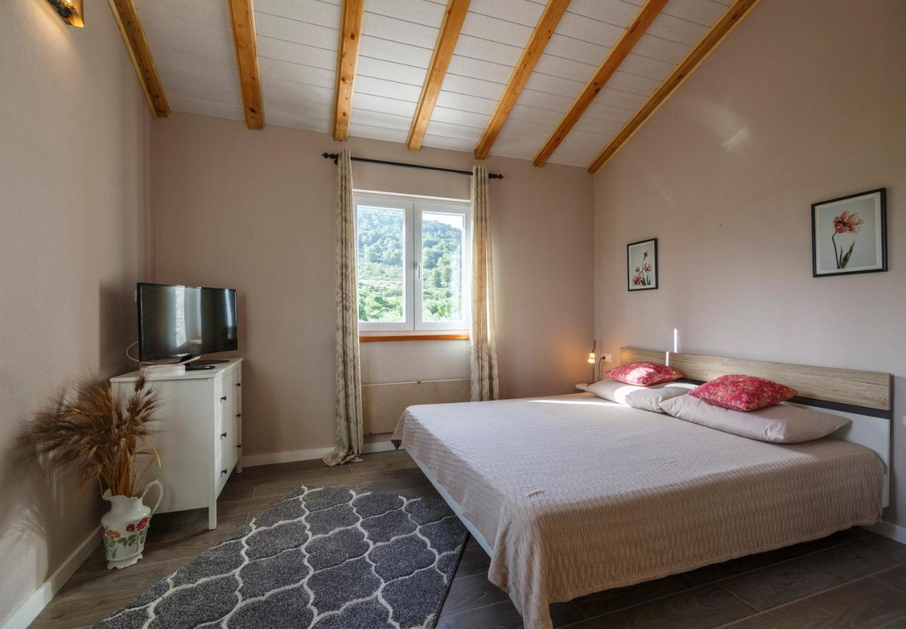 Apartments Mardesic Komiža Dış mekan fotoğraf